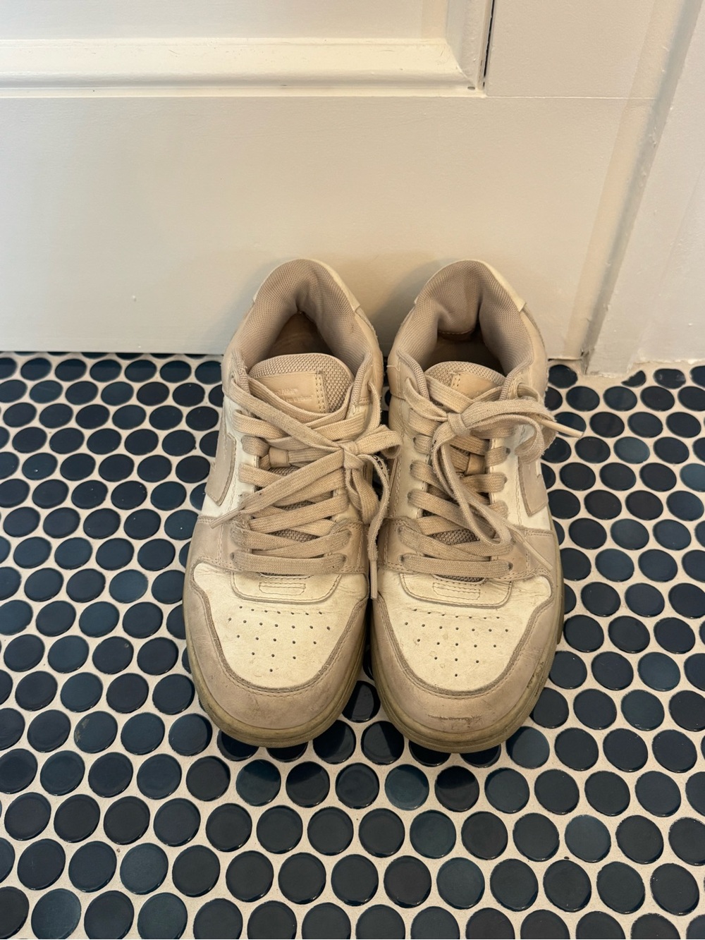 Off-White Beige/Tan Low-Top Sneakers